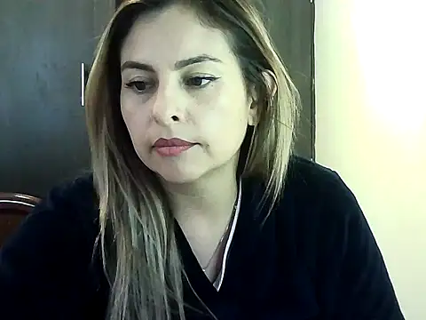 Chat XXX en directo de Valery__Rouse_