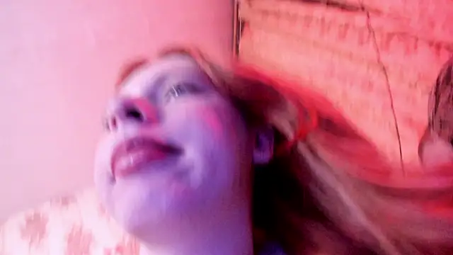 Cutie_Bambi Adlı Modelin Web Kamerası Şovu