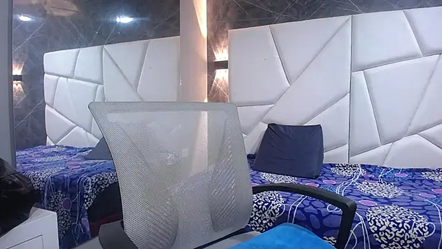 violet_angel13 live XXX chat