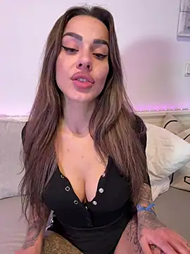 عرض كام -Alisa