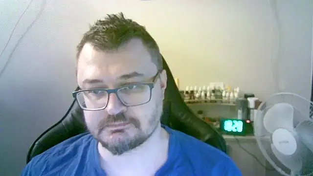 SirAbuser Live XXX-chat