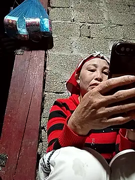 lena-cute Chat XXX live