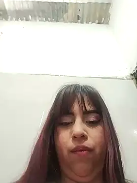 Cherrybustyx19 Live XXX-Chat