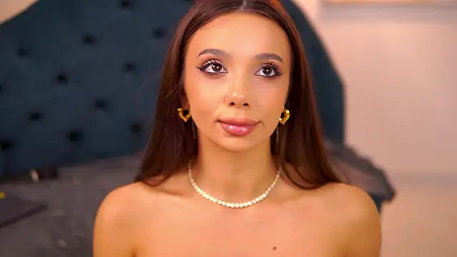 Živý XXX chat Aisha_Bee