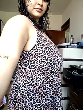 SeleneLuminari8's Live XXX Chat