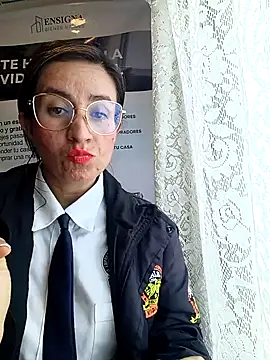 Valentina--1's Live XXX Chat