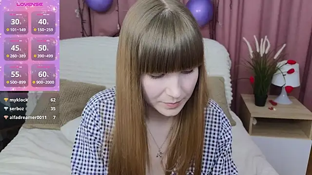 EmilyCuper_: онлайн-секс-чат