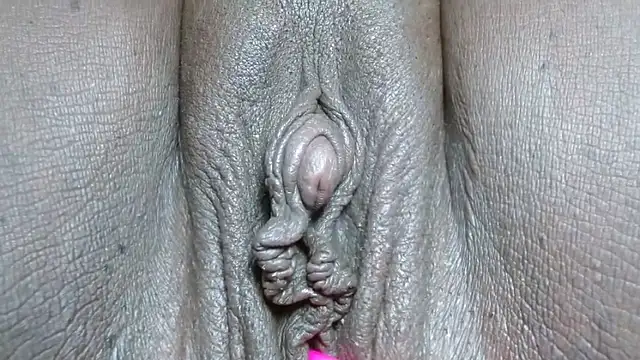 morenahott1's Live XXX Chat