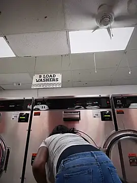 I_am_topgyal's Webcam Show