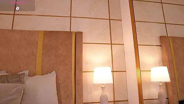 lyrabellini 라이브 XXX 채팅