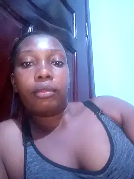 queennisha2: απευθείας συνομιλία ΧΧΧ