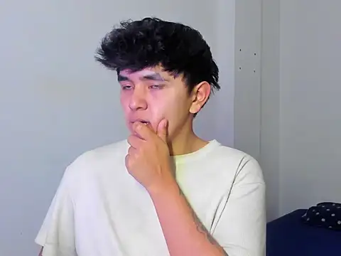 Show modela Thiago_Wc na web-kameri