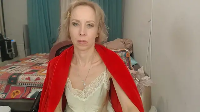 LuxuryNika – Live XXX-chat