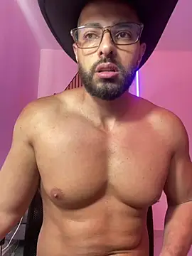 magnumchris live XXX chat