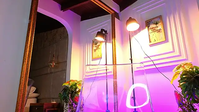 AlessiaLondon 即時 XXX 聊天