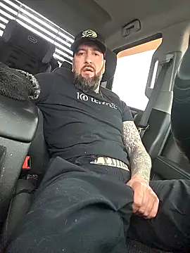 Živý XXX chat Beardedtattood