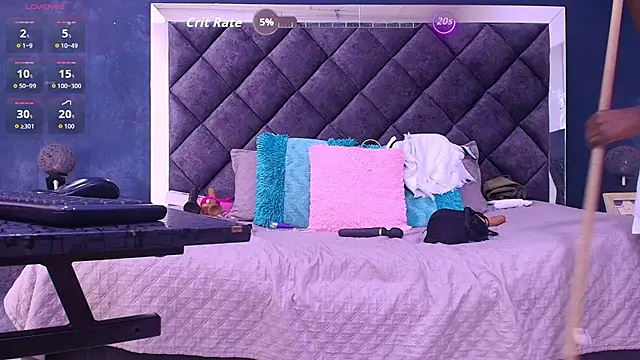 แชท XXX สดของ ebony__jheim