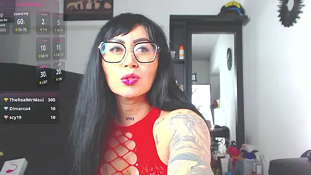 Vicky_hotmilf: онлайн-секс-чат