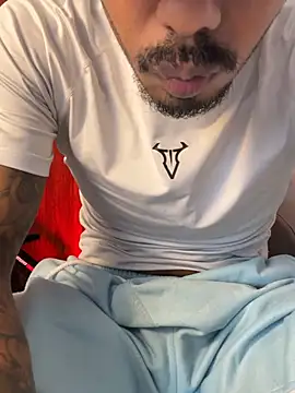 Živý XXX chat Latinmoster_boss