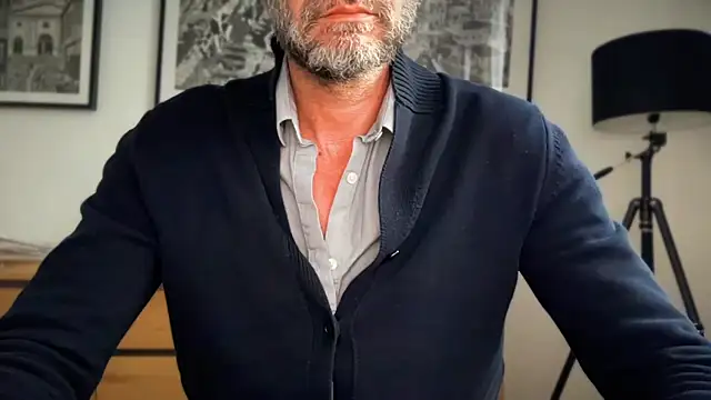 Онлайн чат XXX mecchaude