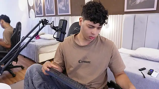 Ethan_occonor Adlı Modelin Canlı XXX Sohbeti