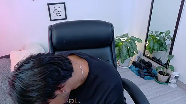 Chat XXX en directo de Elian_savoy