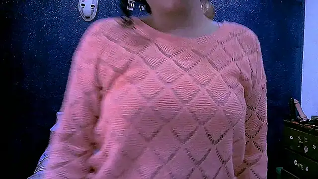 NinaYellow's Live XXX Chat