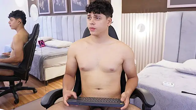 Ethan_occonor Chat XXX live