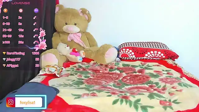 Foxylisaflores' Webcam Show