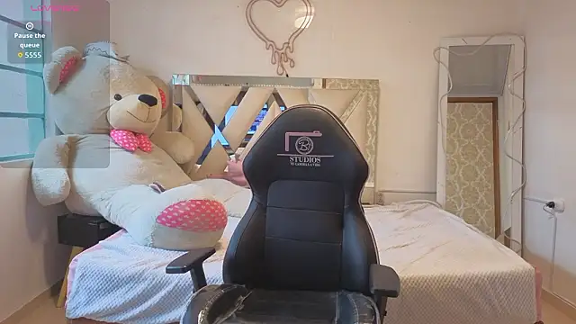 SABRIINA_TAY's Live XXX Chat