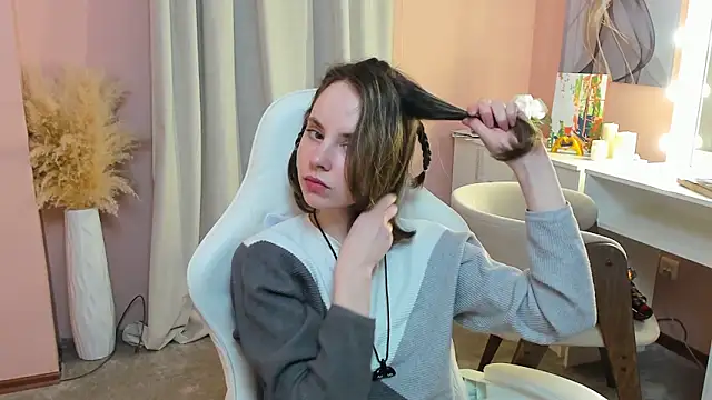 CrystaLeah 即時 XXX 聊天