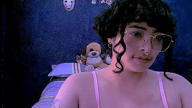 Chatroom XXX en direct de NinaYellow