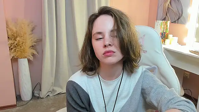 Chat +18 de CrystaLeah ao vivo