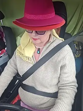 Sembang XXX Secara Langsung Hot-Muci