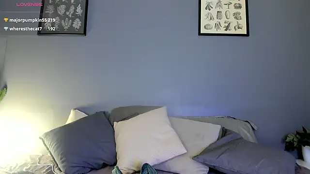 XXX chat uživo modela Charlotte_lovee_