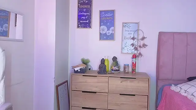 bluee_hazell's Live XXX Chat