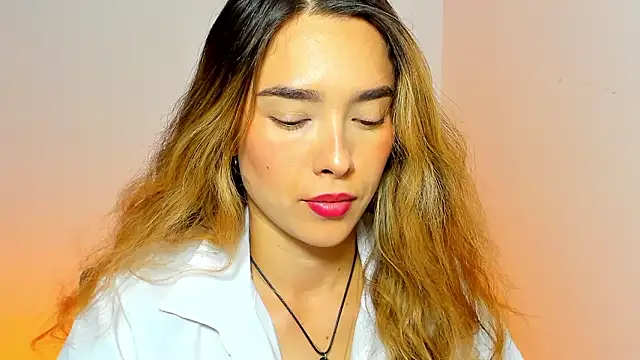 your_little_girl7のライブXXXチャット