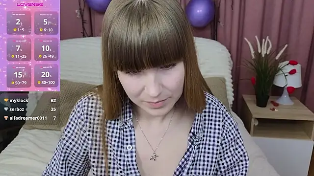 EmilyCuper_ Chat XXX in diretta