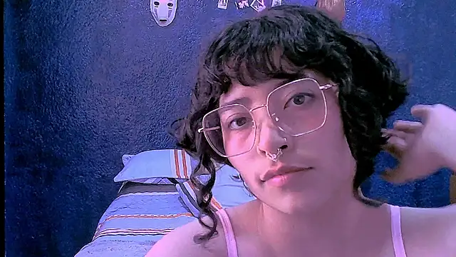 NinaYellow Chat XXX in diretta