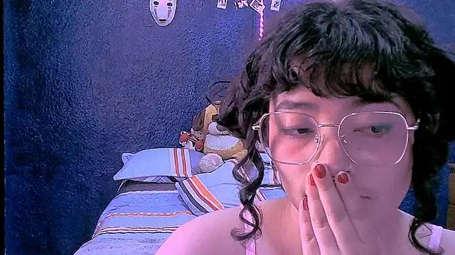 NinaYellow live XXX chat