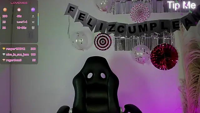 april_dumont: онлайн-секс-чат