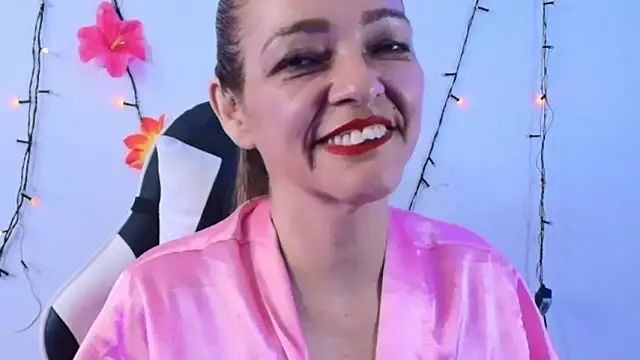 Carol_Miss2 Chat XXX live