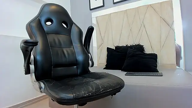 Chat +18 de adams_bobby ao vivo