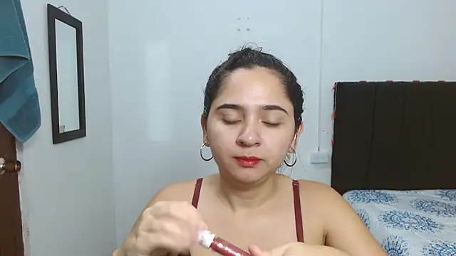 دردشة Thalian الجنسية المباشرة