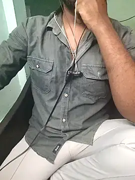 Tamil_KDD: вебкам-шоу