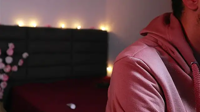 kathieandpovcock1's Live XXX Chat