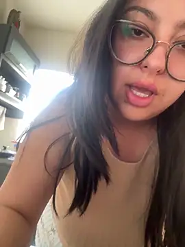 Chat XXX en directo de MileyGia