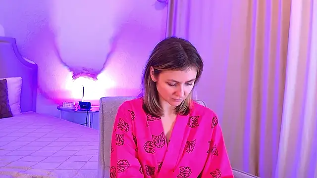 EmeraldGlow's Live XXX Chat