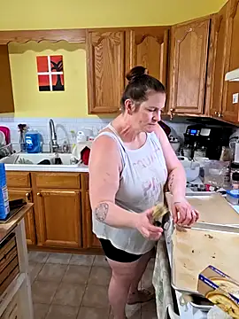 onlyhotbbw75 élő XXX-chatje