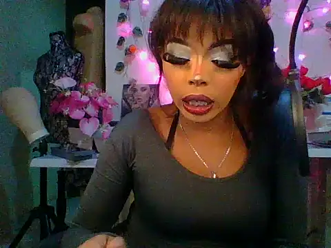 Anaconda2350 Live XXX Chat